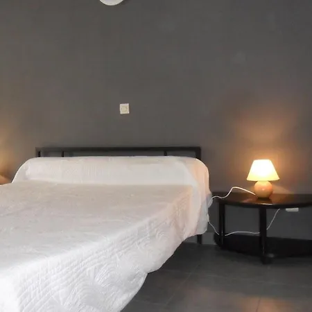 T2 Piscine Parking Sous-sol La Rochelle (Charente-Maritime)