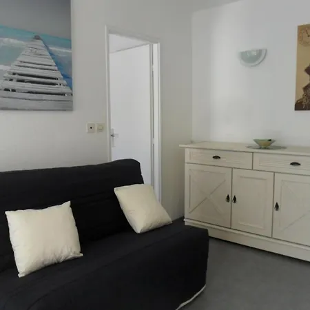 T2 Piscine Parking Sous-sol * La Rochelle (Charente-Maritime)